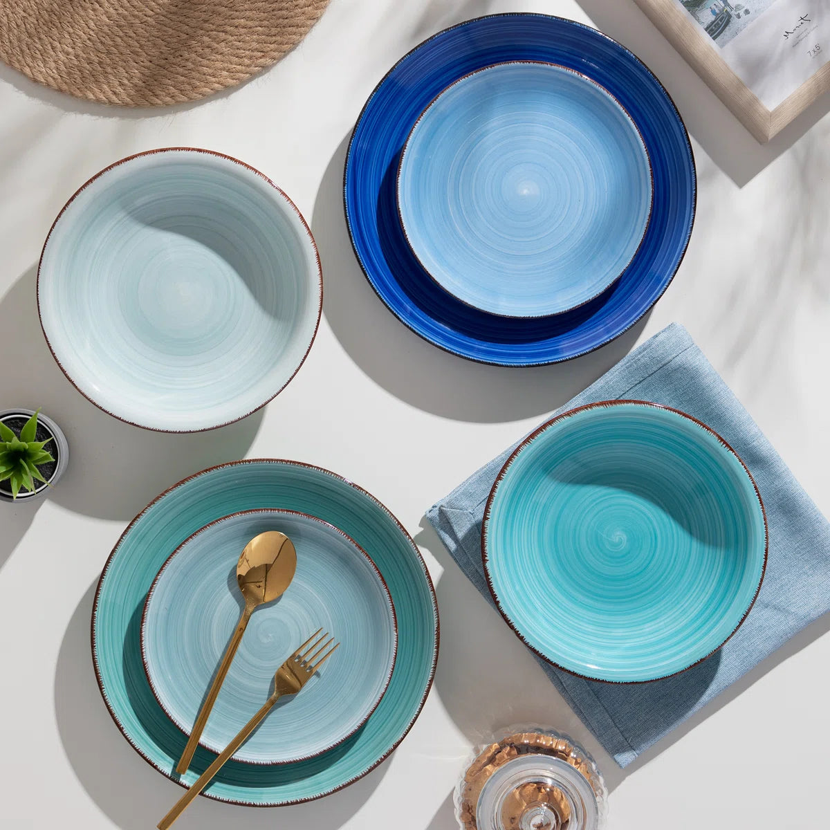 Bonita 18 Piece Stoneware Dinnerware Set - Service for 6